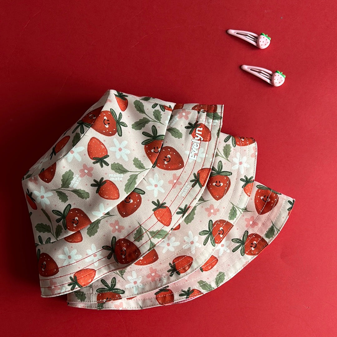 Double-faced strawberry hat - bucket hat strawberries